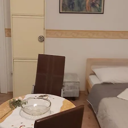 Room-ivann