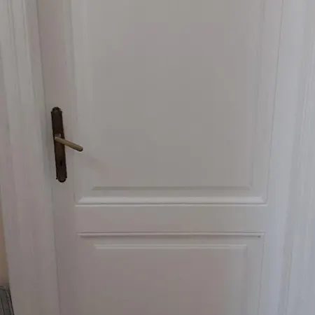 Room-ivann * Split