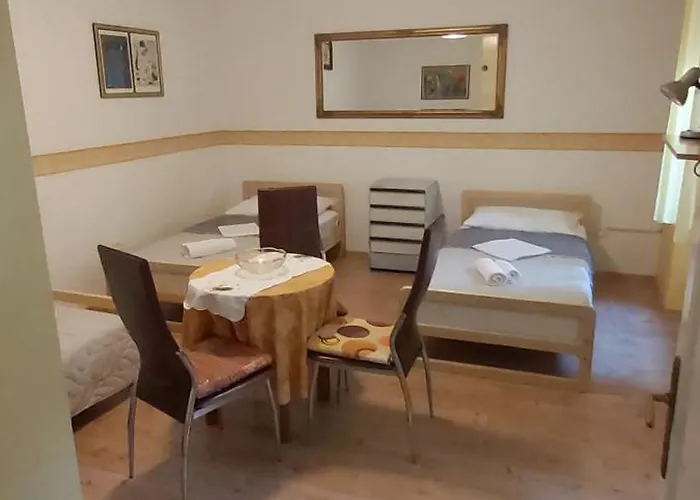 Vandrerhjem Room-ivann